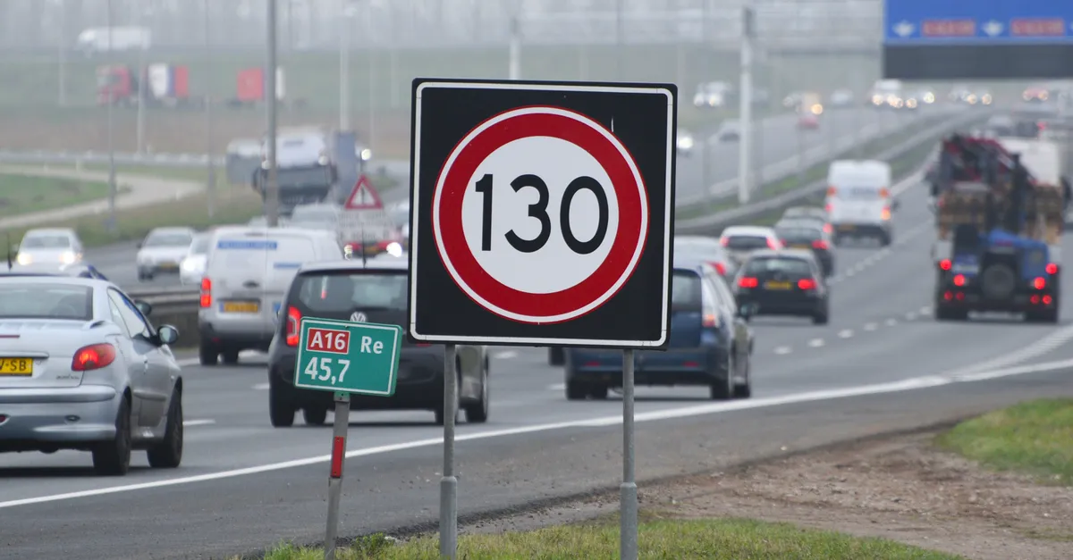 Op deze snelwegen mag je vanaf deze week weer 130 km/u rijden | Vandaag ...