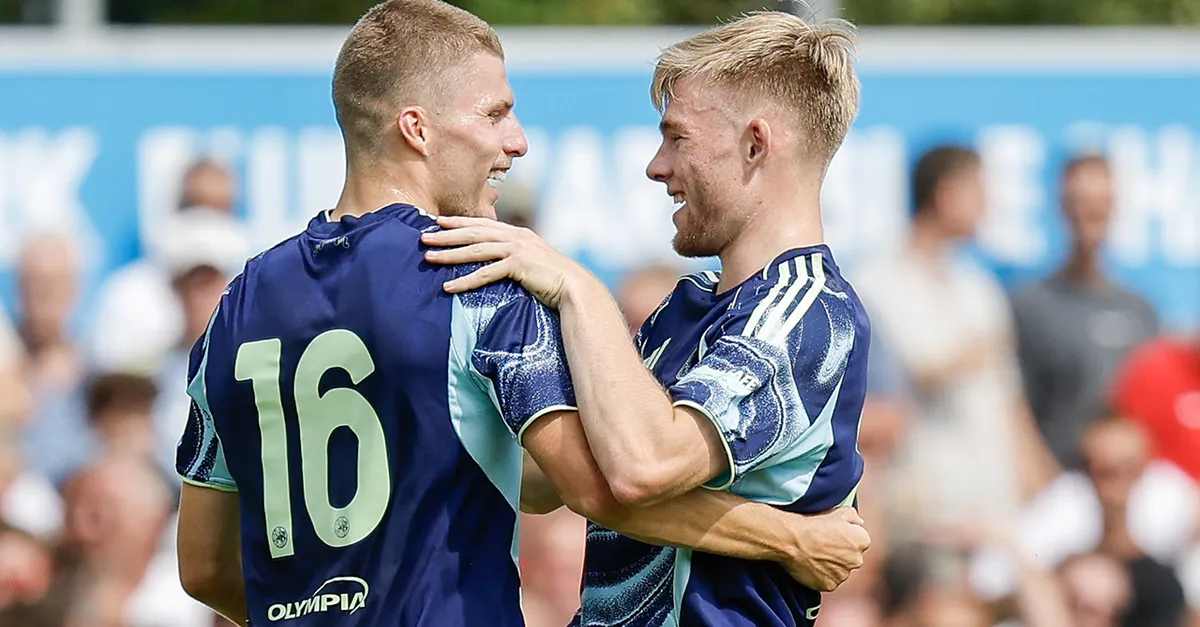 Ajax wint oefenduel tegen KV Mechelen mede dankzij prachtgoal van Gaaei ...
