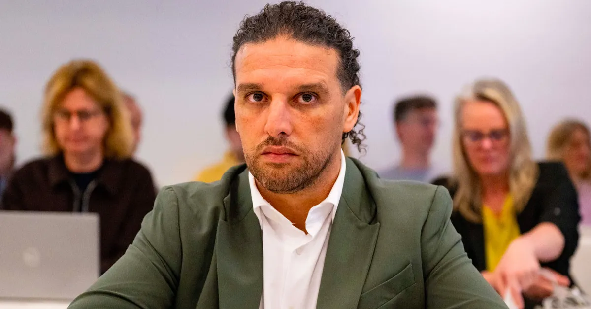 Ali R Ban Ali B in laatste woord: 'Ik vraag u om mij vrij te spreken' | Vandaag ...