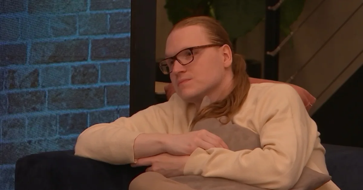 De Bondgenoten: Melvin is benieuwd naar Chess haar thuissituatie